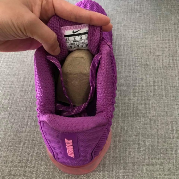Purple nike vapormax's - Picture 2 of 4